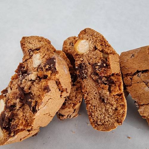 Cantucci cannella e cioccolato