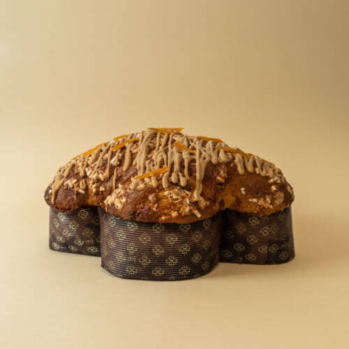 Colomba caramello e albicocca candita con sac à poche